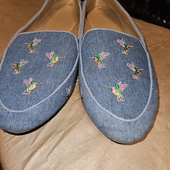 Hummingbird Embroidered Slip-On Cotton Twill Loafers - Picture 7 of 9